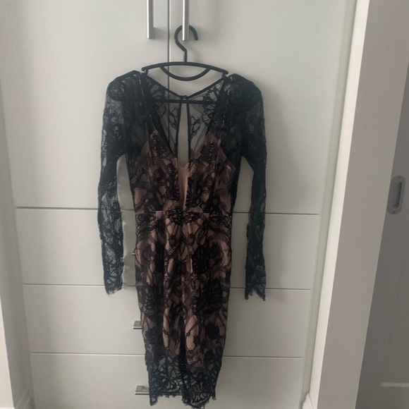 Lace Evening Dress - Picture 3 of 8